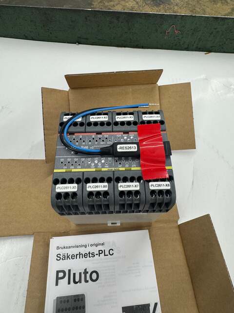 ABB Programmable Safety Controller 2TLA020070R1700 24 VDC - Image 3