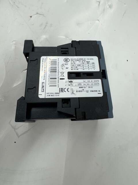 Siemens Power Contactor 3RT2016-2BB42 - Image 2