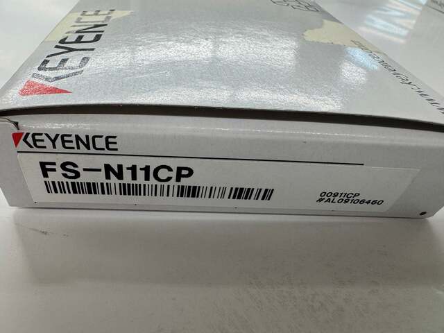 Keyence Digital Fiber Optic Sensor Amplifier FS-N11CP 12 to 24 VDC - Image 2