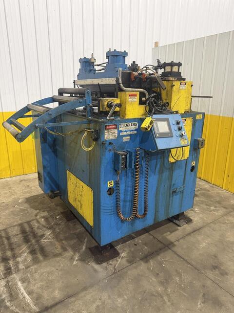 24" x .09" Dallas #DRFEX-424, motorized coil straightener, 7 rolls, adjustable height base, PLC Control - Image 1