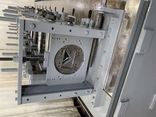 8 Stand, Yoder #M2, rollformer, 2" shaft diameter, 15" nominal roll space, coolant base, controls, 20 HP - Image 9
