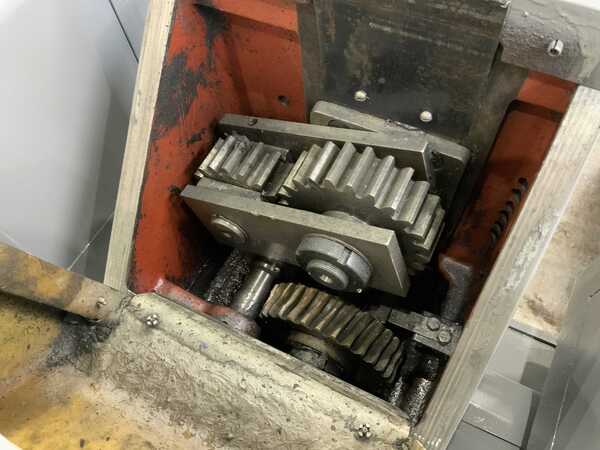 8 Stand, Yoder #M2, rollformer, 2" shaft diameter, 15" nominal roll space, coolant base, controls, 20 HP - Image 10
