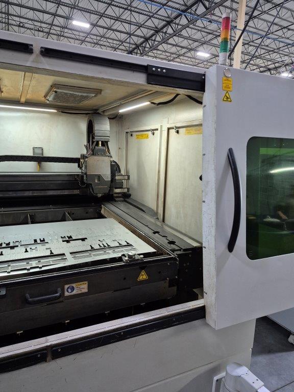 IPG #Lasercube, fiber laser, 4' x 4' sheets, 4000 watts, chiller, dust collector, 2021 - Image 2