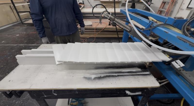 Giddings & Lewis Technologies #LPS-36, Louver Production Machine w/ Custom Jig, 2-1/2" to 4-1/2" louver - Image 3