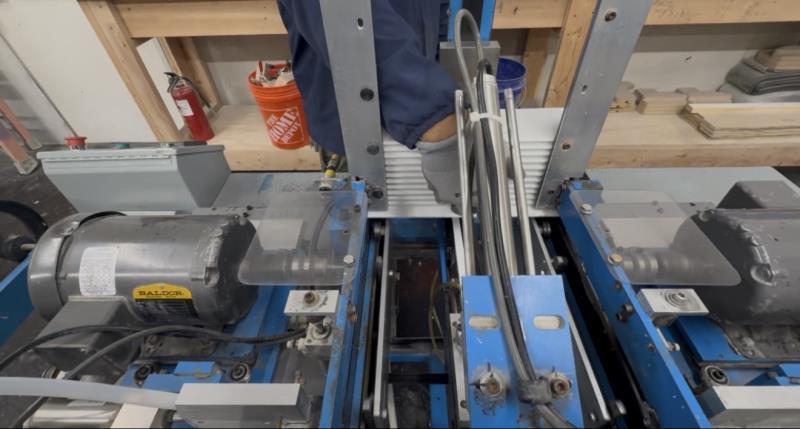 Giddings & Lewis Technologies #LPS-36, Louver Production Machine w/ Custom Jig, 2-1/2" to 4-1/2" louver - Image 7