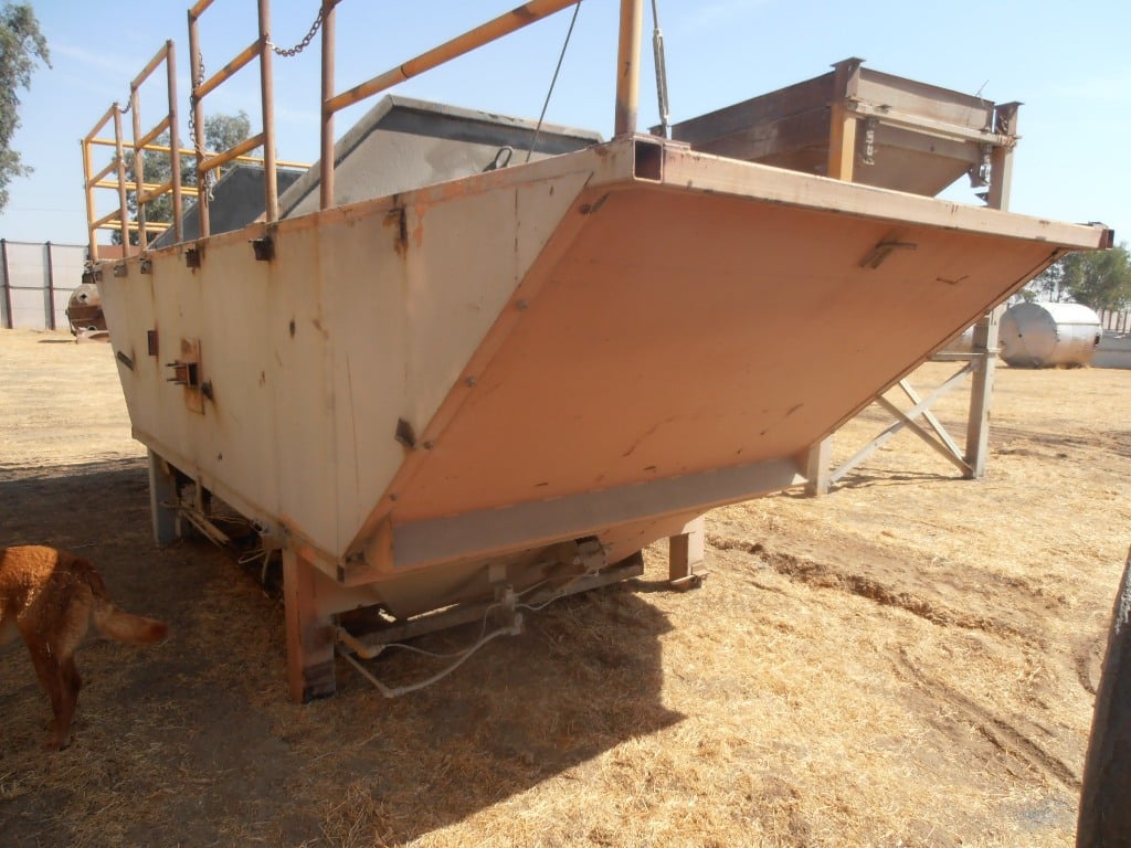 Cold Feed 3-compartment bin with weigh hopper, belt conveyor - Image 10