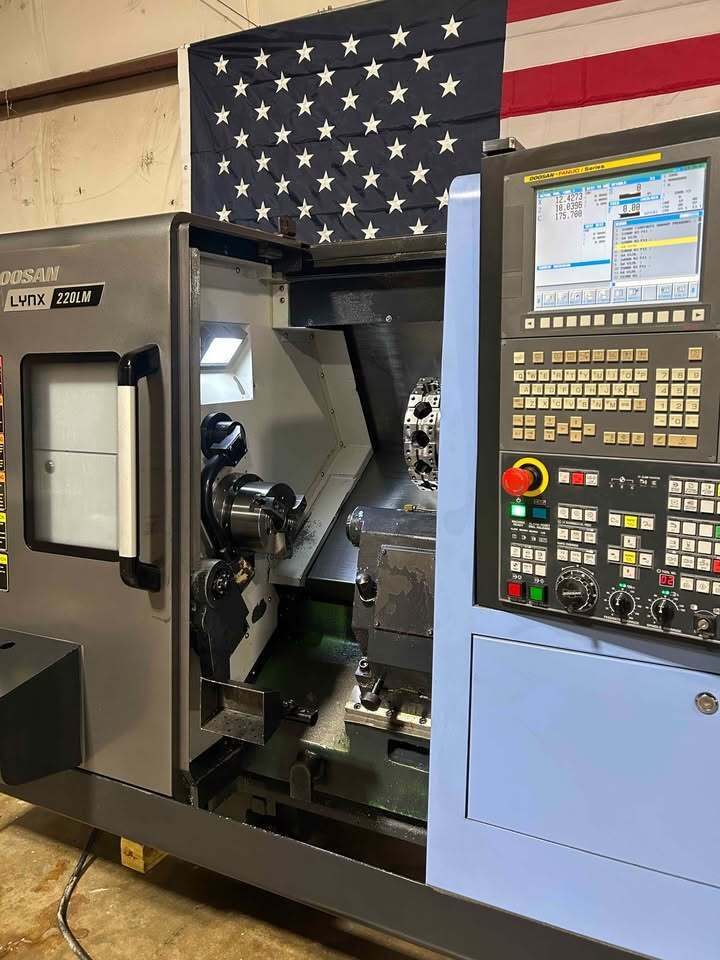 Daewoo Doosan #Lynx-220LMA, CNC Lathe, 3-Axis, 20.1" Swing, 20.1" Machining length, 6" Chuck, 2" Bar, 9.84" - Image 5