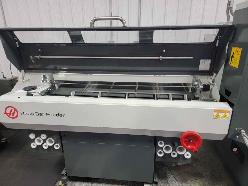 Haas #DS-30Y, CNC Lathe, 31.8" Swing, 23" Machining length, 8" Chuck, 2" Bar, 18" Turning diameter, 30 HP - Image 6
