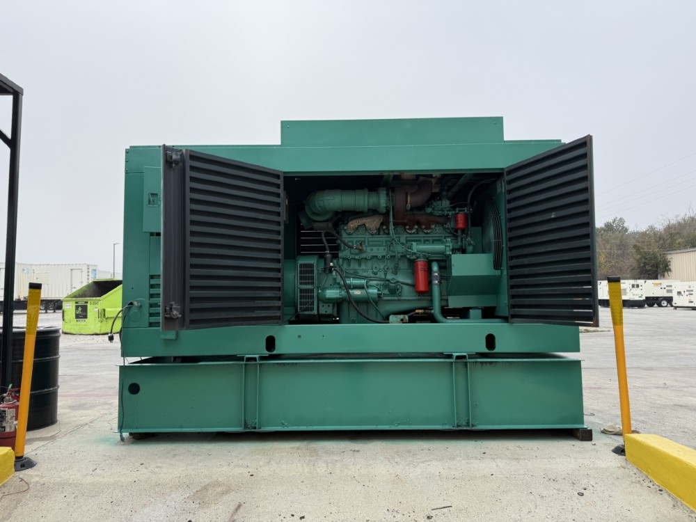 200 KW Cummins Onan #200DFBC, generator set, 244/480 Volts - Image 4