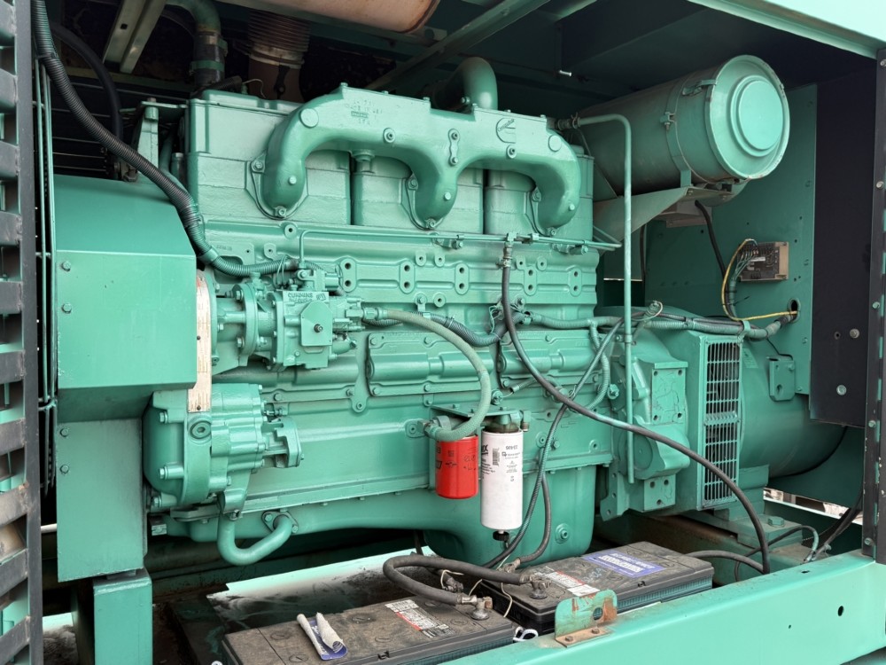 200 KW Cummins Onan #200DFBC, generator set, 244/480 Volts - Image 5