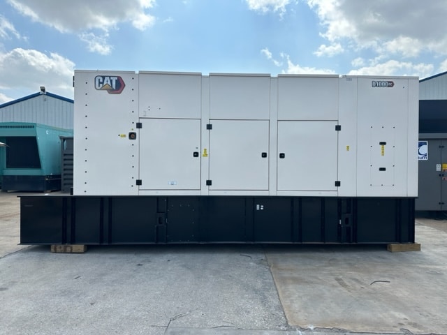 1000 KW Caterpillar #D1000GC, diesel generator set, 277/480 Volts, 3-phase, 1474 HP @ 1800 RPM, C32B engine - Image 1