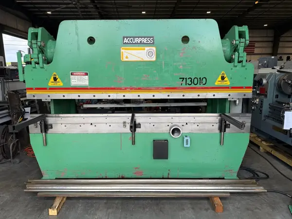 130 Ton, Accurpress #713010, hydraulic press brake, 10' overall, 100" between housing, 8" stroke, 10" throat - Image 2