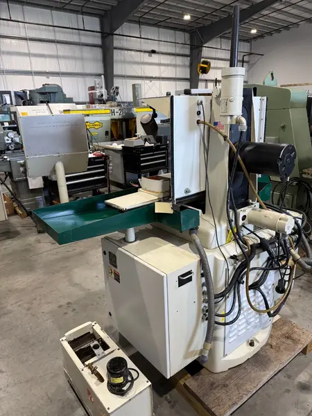 6" x 18" Harig Bridgeport #618-EZ-Surf, CNC horizontal surface grinder, 2.5 HP, 8" x .5" wheel - Image 5