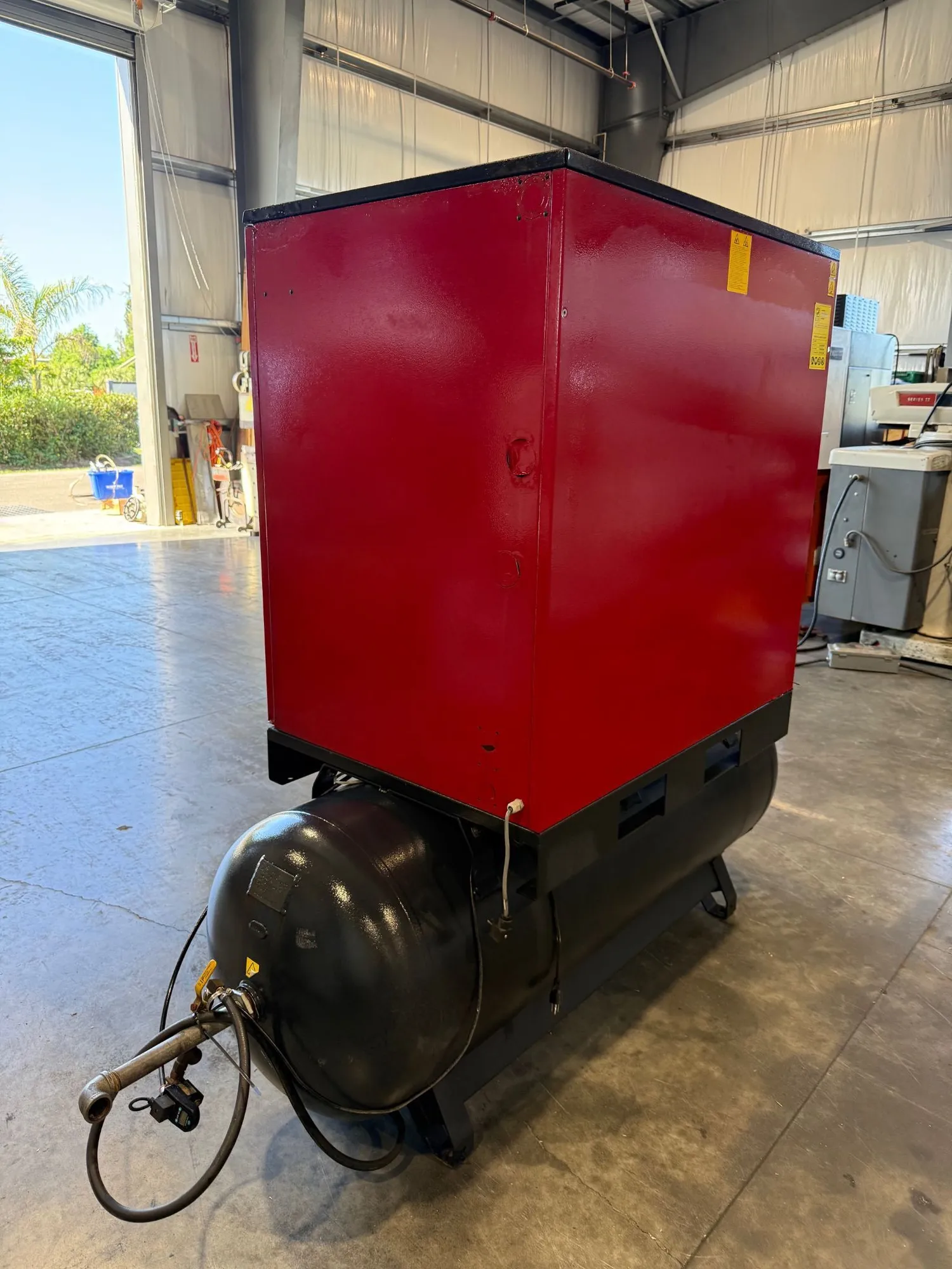 25 HP Chicago Pneumatic #QRS-25, rotary /sliding vane air compressor, 132 psig, 2020 - Image 7