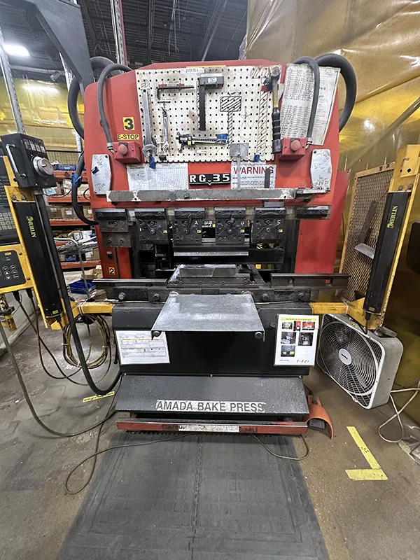 38 Ton, Amada #RG-35S, 4.1'OA, 40.2" between housing, 3.94" stroke, 7.88" throat, 14.58" open, 3-Axis, NC9 - Image 1