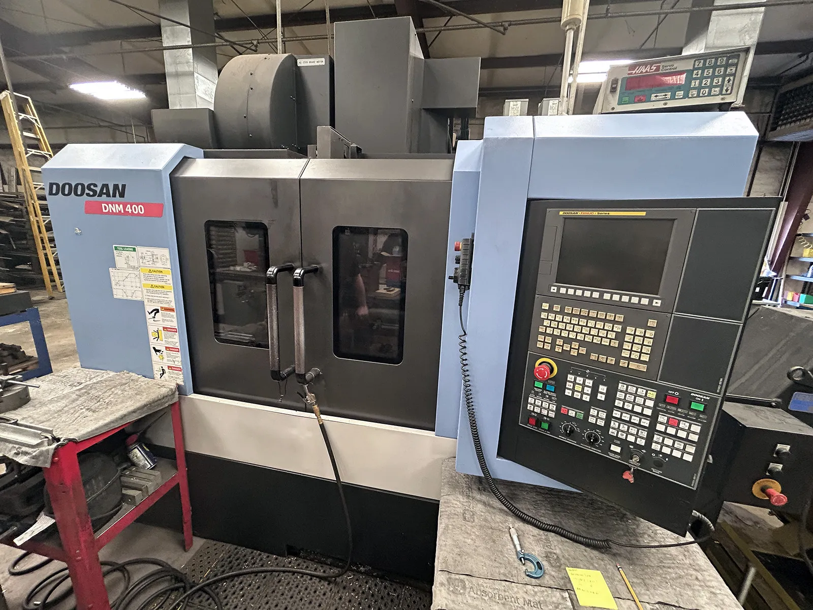 Daewoo Doosan #DNM-400, CNC vertical machining center, 30 automatic tool changer, 30" X, 17.8" Y, 20.1" Z - Image 1