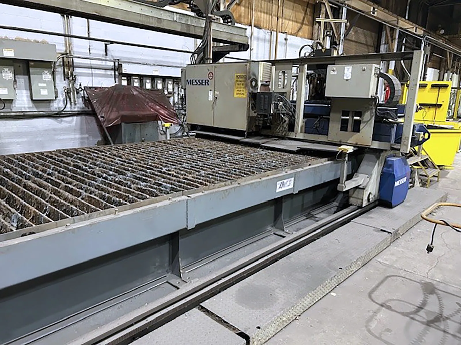Messer #MPC2008, 10' x20' water table, 3-Axis, Hypertherm HPR400XD 400 Amp Power System, Messer 12 cartridge - Image 2