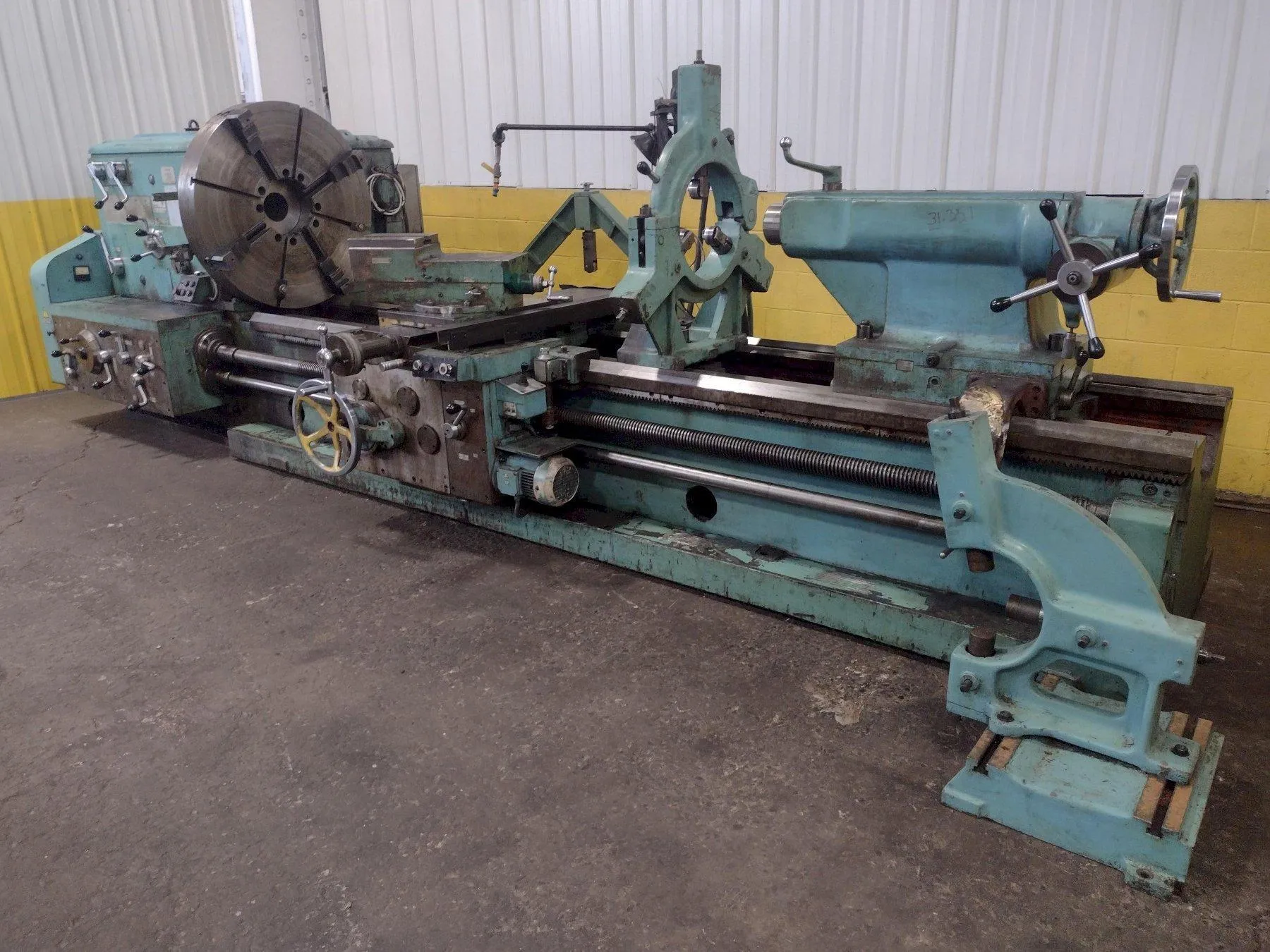 42" x 120" Ryazan #1H65, Engine Lathe, 4.5" Hole diameter, 39" 4-jaw chuck, 16" Steady rest, 30 HP, 500 RPM - Image 2