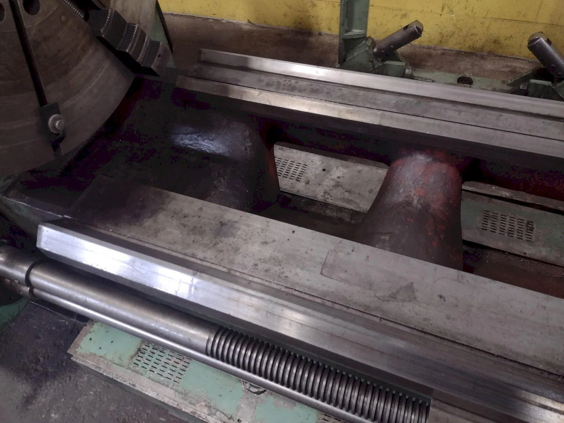 42" x 120" Ryazan #1H65, Engine Lathe, 4.5" Hole diameter, 39" 4-jaw chuck, 16" Steady rest, 30 HP, 500 RPM - Image 7