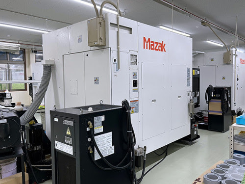 Mazak #Integrex-J200, CNC Lathe, 20.9" Swing, 19.7" Machining length, 8" Chuck, 2.6" Bar, 19.7" Turning - Image 2