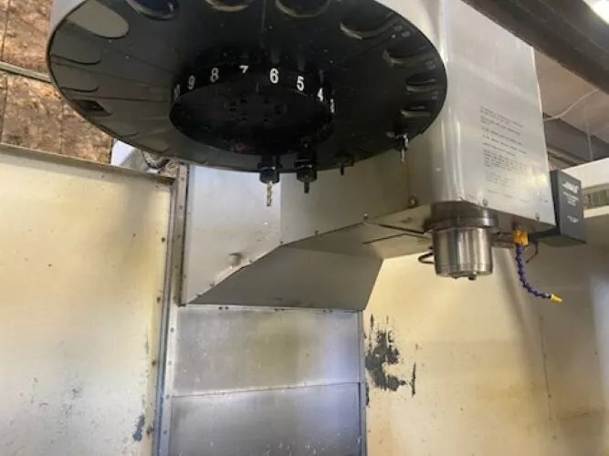 Haas #VF-10, Vertical Machining Center, 120" X, 32" Y, 30" Z, 28" x 120" Table, 20 HP, 7500 RPM, 50 Taper, 24 - Image 5