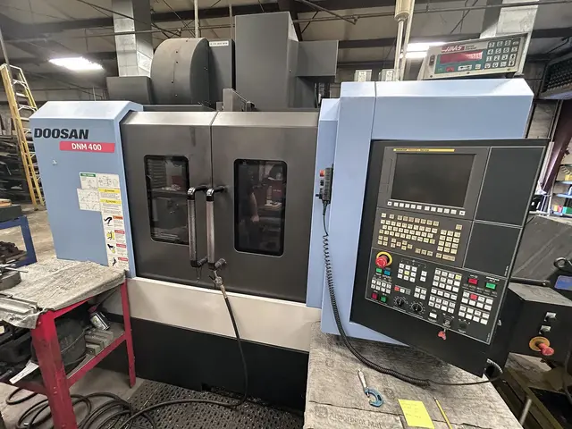 Daewoo Doosan #DNM-400, CNC vertical machining center, 30 automatic tool changer, 30" X, 17.8" Y, 20.1" Z - Image 1