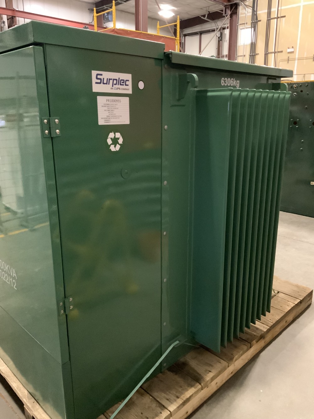 2000 KVA 24940Y Primary, 600Y Secondary, Surplec Transformer - Image 4