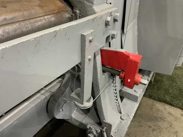 8' x 1/2" Bertsch #9, plate bending roll, 10" roll diameter, vari-speed, 3-roll drive, air drop, motorized - Image 6