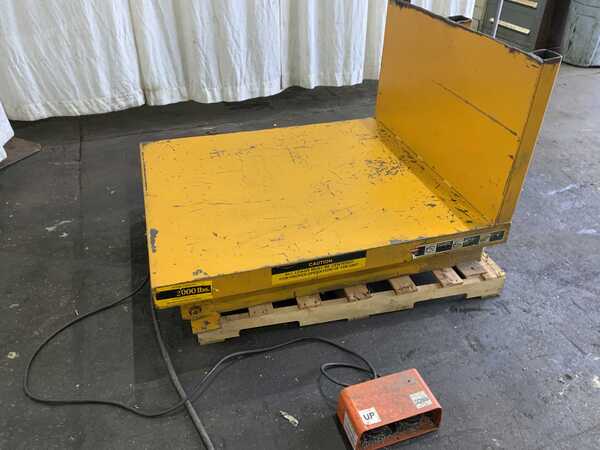Bishamon, 2000 lb. 47-1/2" x 42" hydraulic tilting table, dual foot pedals, 1 HP, 110 V. - Image 9