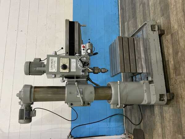 3' -8.25" Lincoln #820A, radial arm drill, 25" x 38" base, power arm elevation, manual head clamping, 2 HP - Image 2