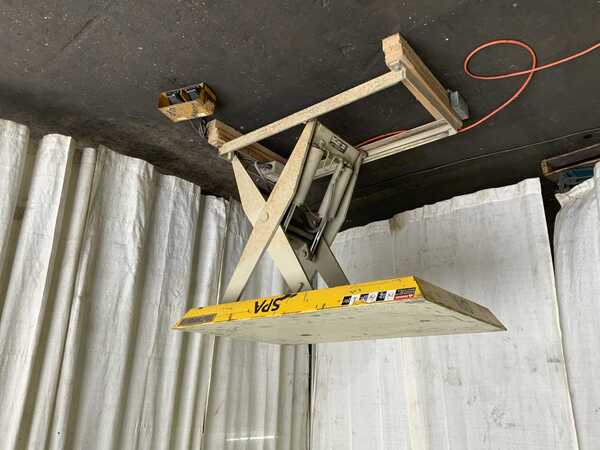 4000 lb. Southworth #LS4-36, hydraulic scissor table, twin cylinders, dual foot pedals, 1 HP - Image 1