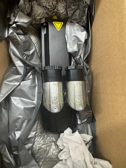 1 kW B & R Automation Servo Motor 8JSA24.E9080D200-0 - 8000 RPM - Image 1