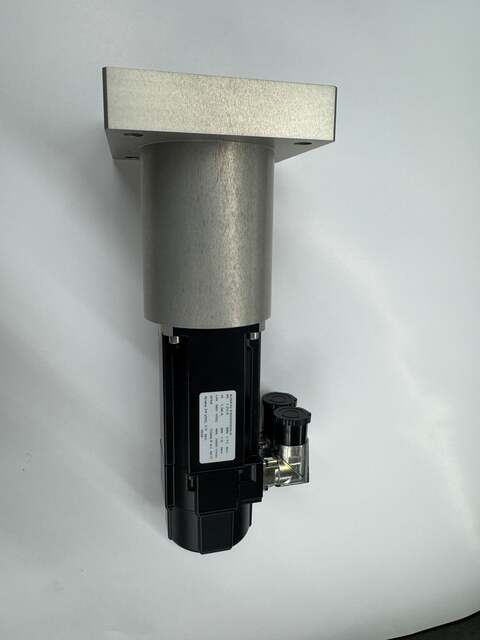 B & R Automation Servo Motor 8JSA32.E9030D200-0 - Variable 3000 RPM - Image 1