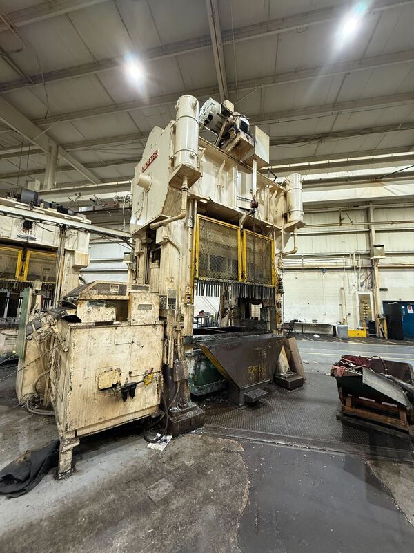 300 Ton, Minster Hevistamper #E2-300, straight side double crank, 12" stroke, 32" Shut Height, 6" adj., 80 - Image 4