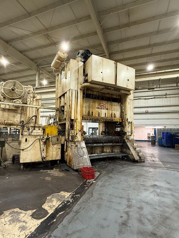 400 Ton, Danly #SE4-400-108x72B, straight side double crank press, 12" stroke, 42" Shut Height, 10" adj. - Image 3