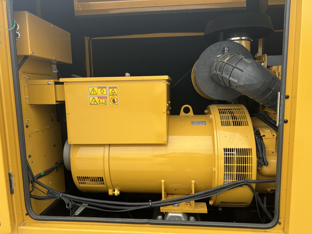 175 KW Caterpillar #D175-2, Diesel Generator Set, 275 HP CAT engine, 1800 RPM, circuit breaker, 277/480 - Image 9