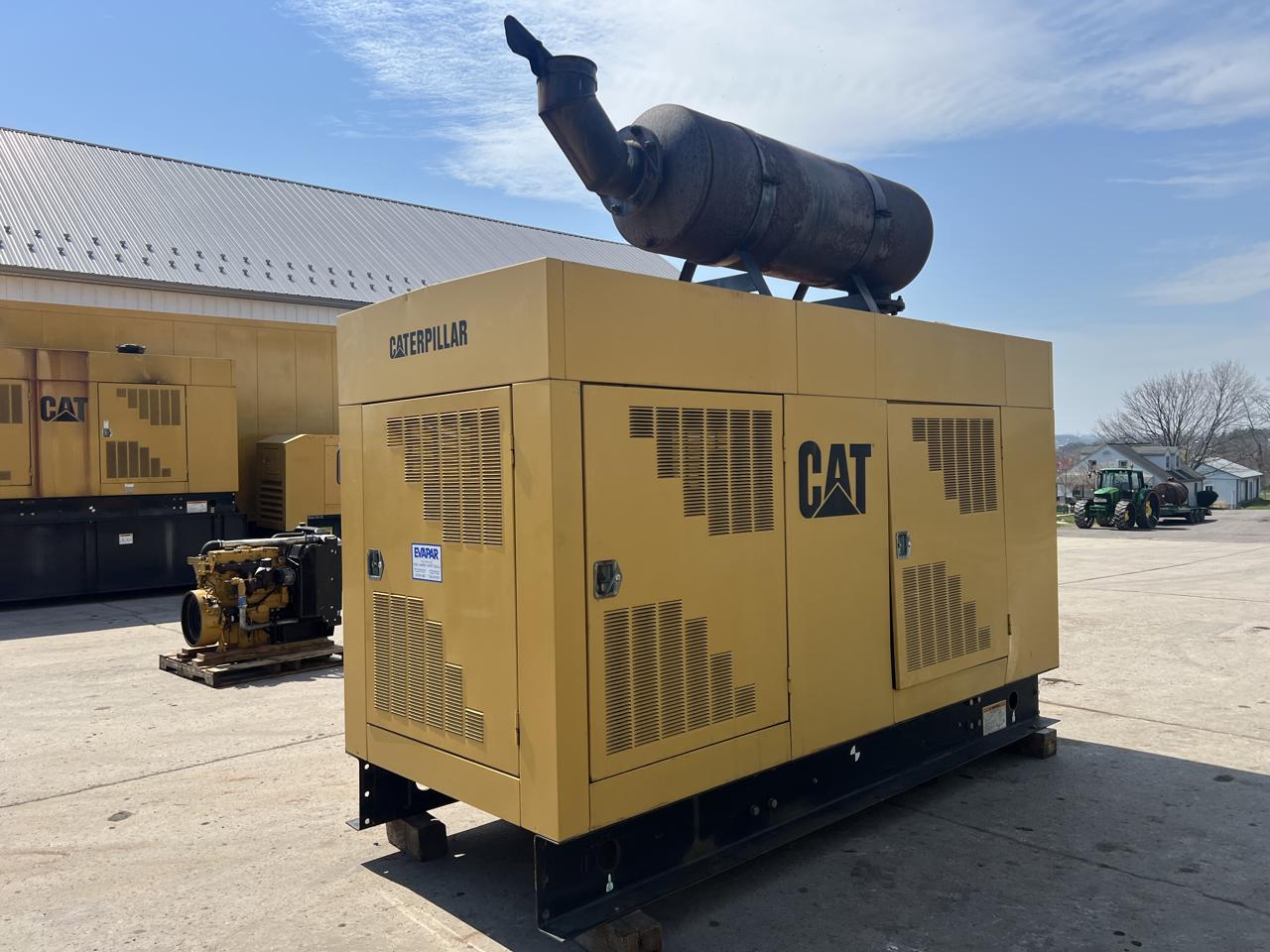 400 KW Caterpillar #SR4B, Diesel Generator Set, 587 HP @ 1800 RPM CAT engine, circuit breaker, 120/208 Volts - Image 5