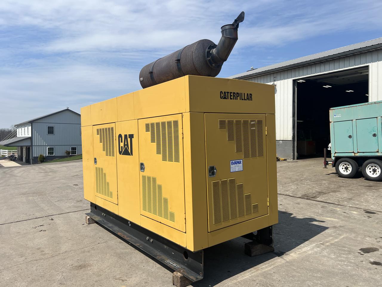 400 KW Caterpillar #SR4B, Diesel Generator Set, 587 HP @ 1800 RPM CAT engine, circuit breaker, 120/208 Volts - Image 6