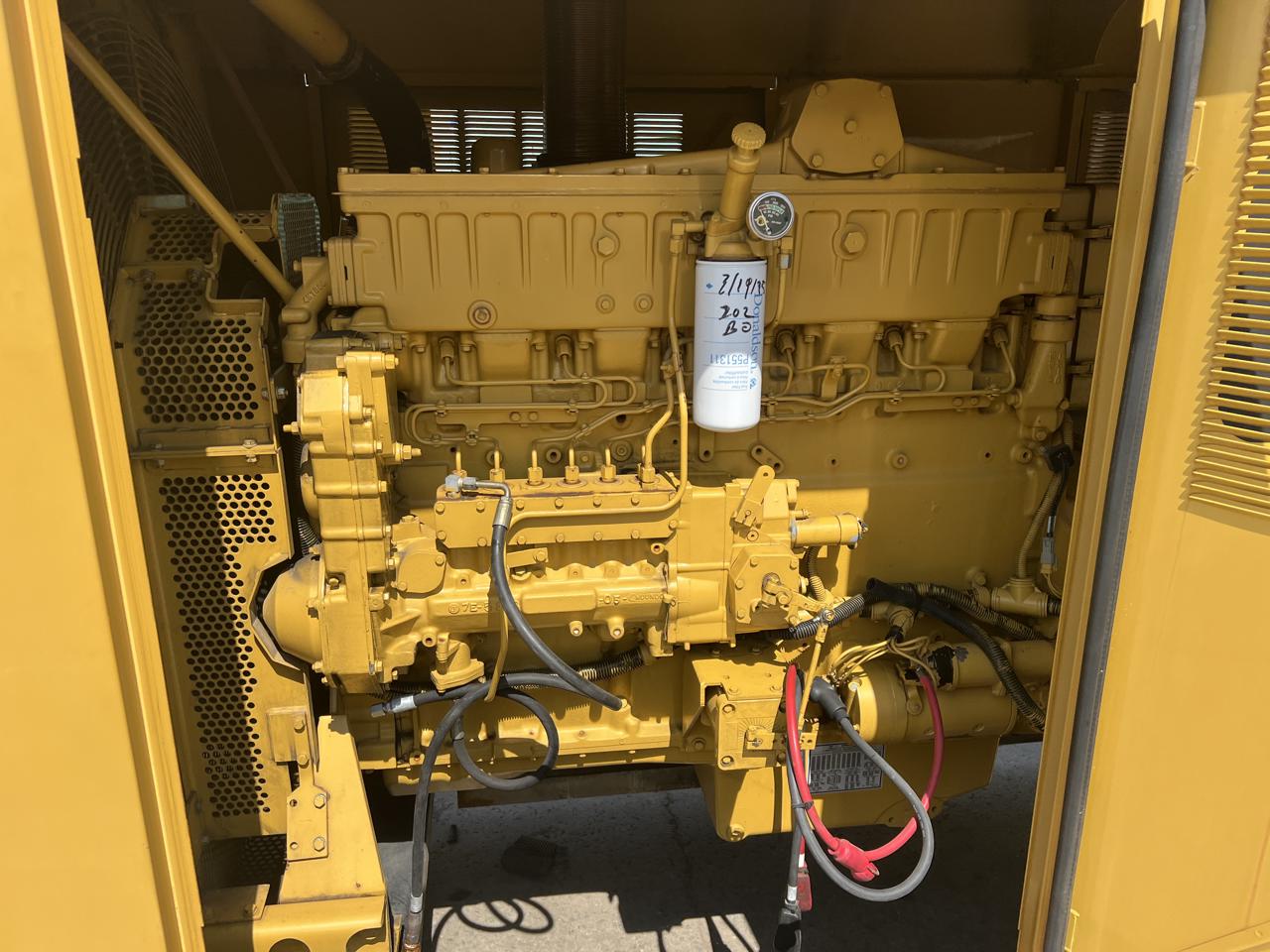 400 KW Caterpillar #SR4B, Diesel Generator Set, 587 HP @ 1800 RPM CAT engine, circuit breaker, 120/208 Volts - Image 8