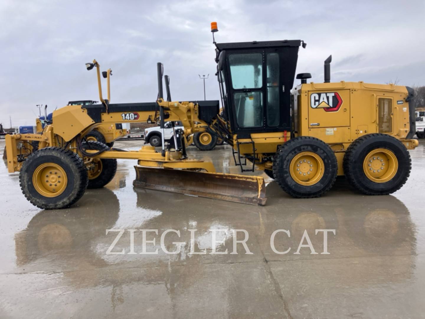 Caterpillar 140-01GC, Motor Grader, 397 hours, S/N: W9500342, 2023 - Image 7