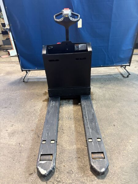 4500 lb. Yale #MPB045VG, electric walkie pallet jack, 48" forks, 2014 - Image 10