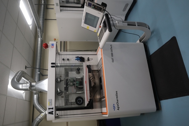 Agie Charmilles #Cut-1000, Oiltech CNC Wire Electrical Discharge Machine, 8.7" X, 6.3" Y, 4" Z, 0.003-0.008" - Image 2