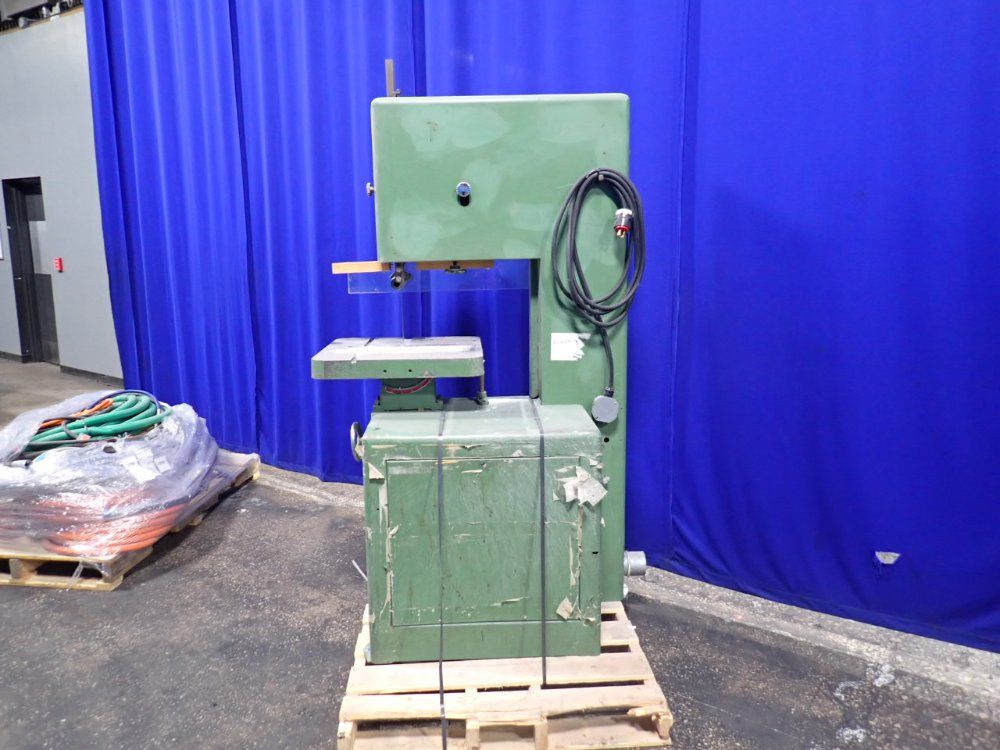 7" Powermatic #81, Vertical Band Saw, 1/8" Blade, 24" x 24" Table, 8.5" Height capacity, 2 HP, 125-600 V - Image 2