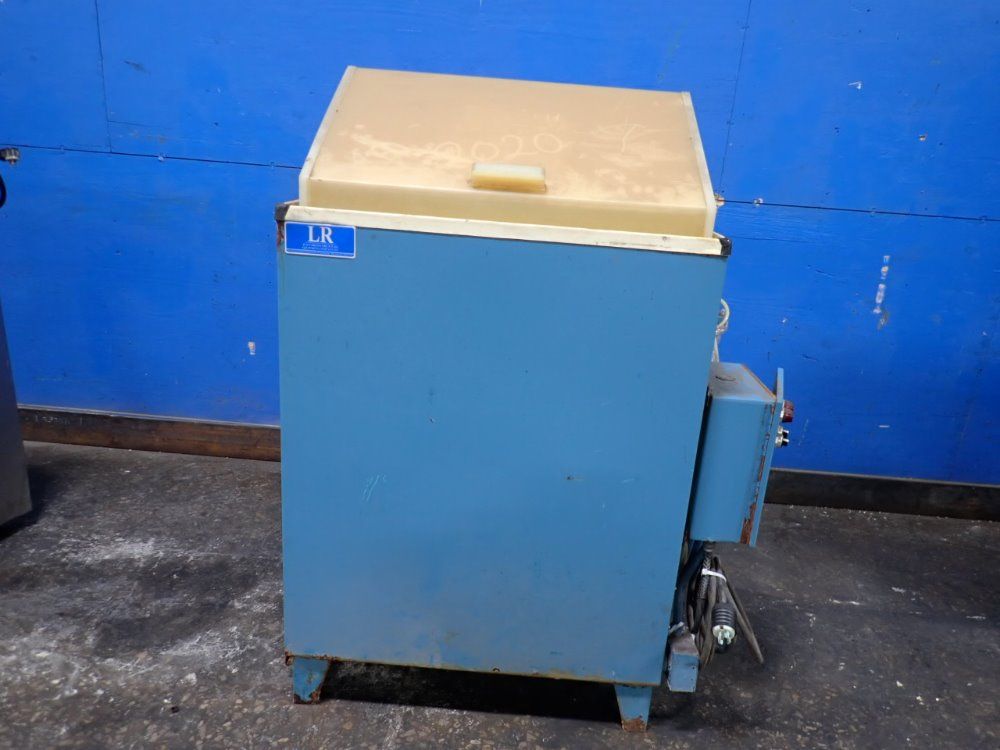 30" width x 30" D x 39" H Harshaw Chemical Company #21, Salt Spray Chamber, 220 V - Image 2
