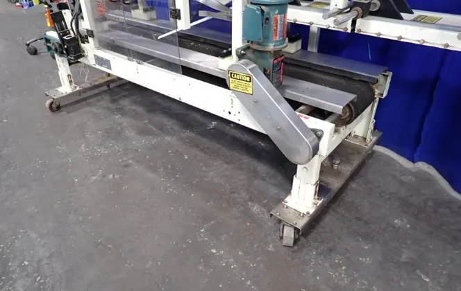 Hartness International #TG530, Case Erector, 96" x 10" capacity - Image 4
