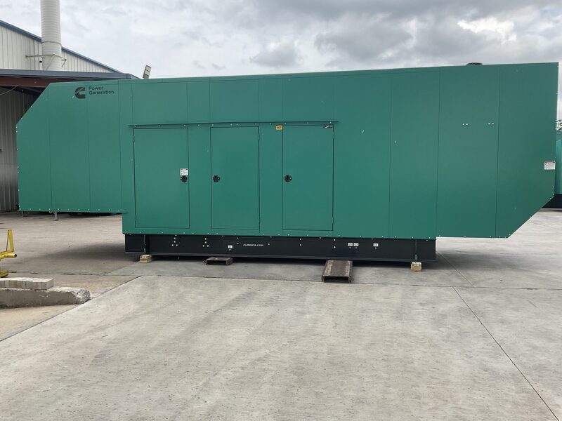 750 KW Cummins #C750N6, natural gas generator set, 277/480 Volts, 3-phase, GTA50E engine, 2026, new - Image 1