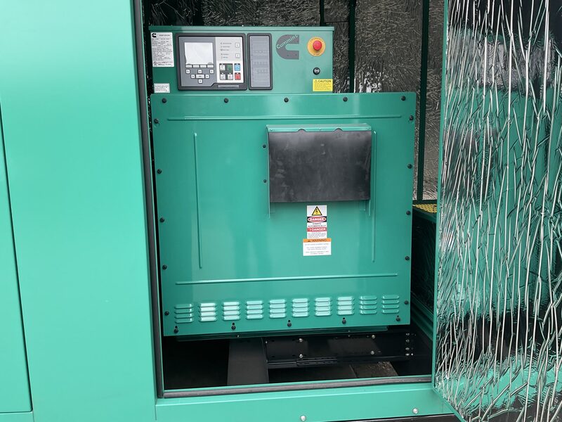 750 KW Cummins #C750N6, natural gas generator set, 277/480 Volts, 3-phase, GTA50E engine, 2026, new - Image 8