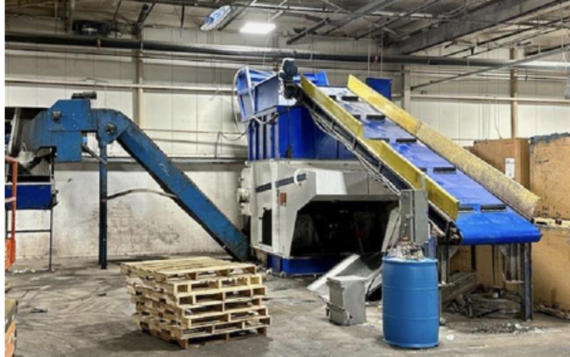 Vecoplan #RG70, Single Shaft Shredder, 200 HP, 20" Rotor, 84 Cutters, 70" x 82" Chamber, Hard Faced Rotor - Image 4