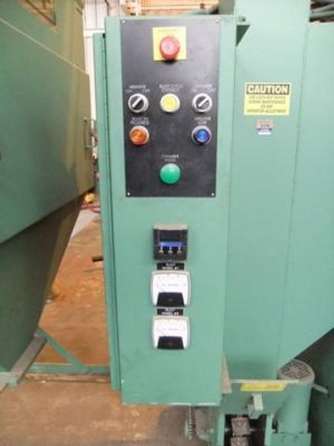Goff #2448, Spinner Hanger Shot Blast Machine, (2) 5 HP wheels, dust collector, 2012 - Image 7
