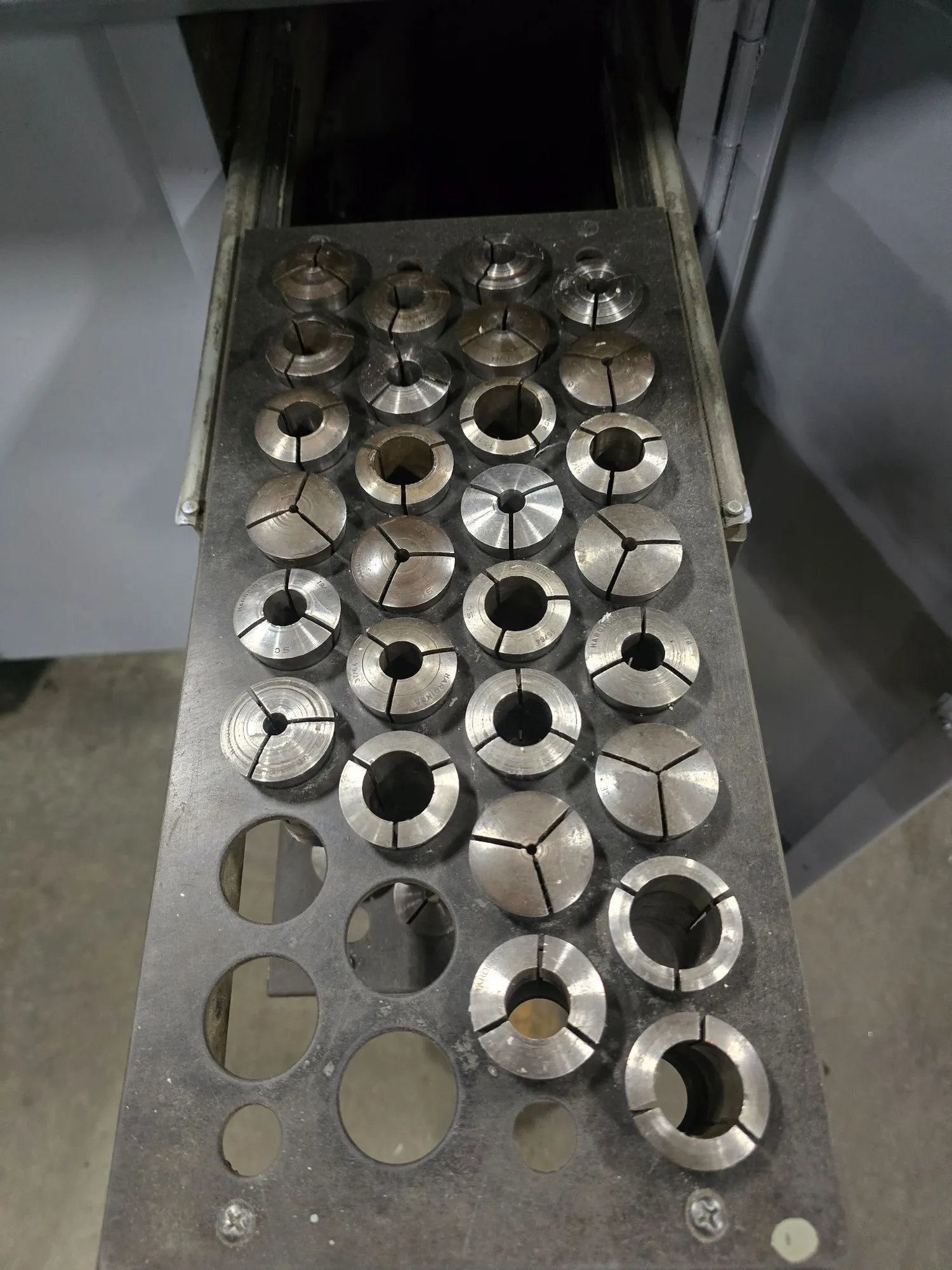 11" x 18" Hardinge #HLV-H, Wide Bed Tool Room Lathe, 5.75" swing over cross slide, 1.5 HP, 3000 RPM (2 - Image 1